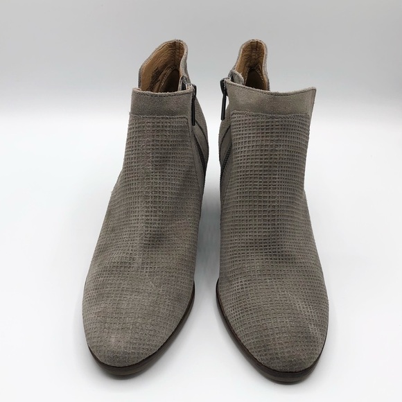 Lucky Brand Grey Suede Leather Ankle Booties Women’s Size 8 - Picture 3 of 8